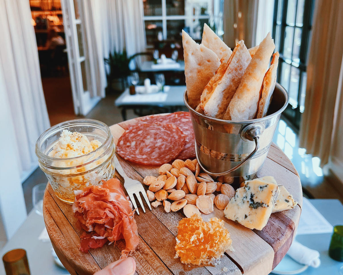 Curate Your Perfect Board: Essential Cheeses & Presentation Tips